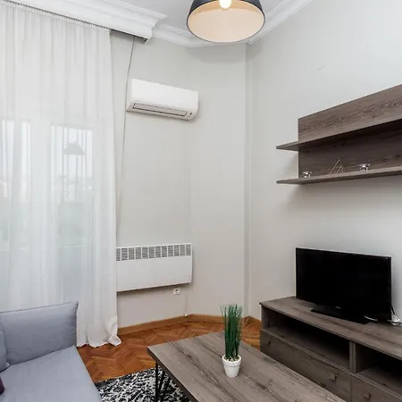 Apartament C.4 Red Rose #colony_central_apartment